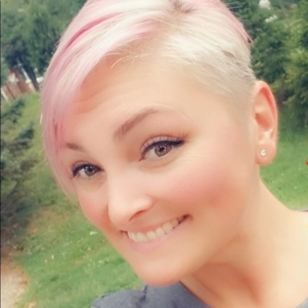 Meet your Posher, Tonya